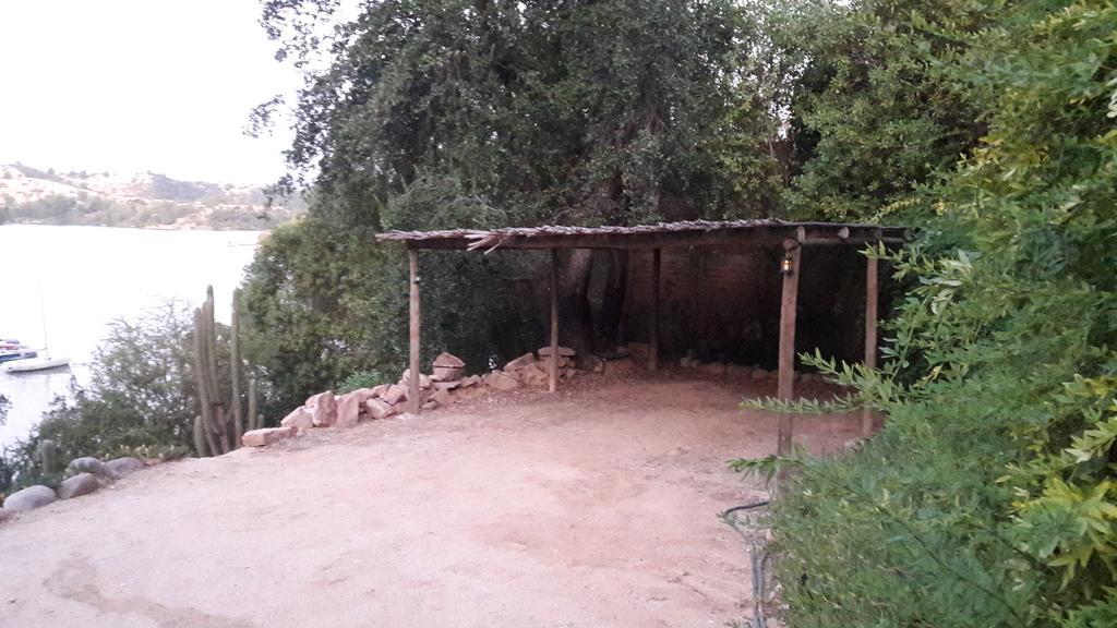 Cabana De Adobe En Lago Rapel Exterior foto